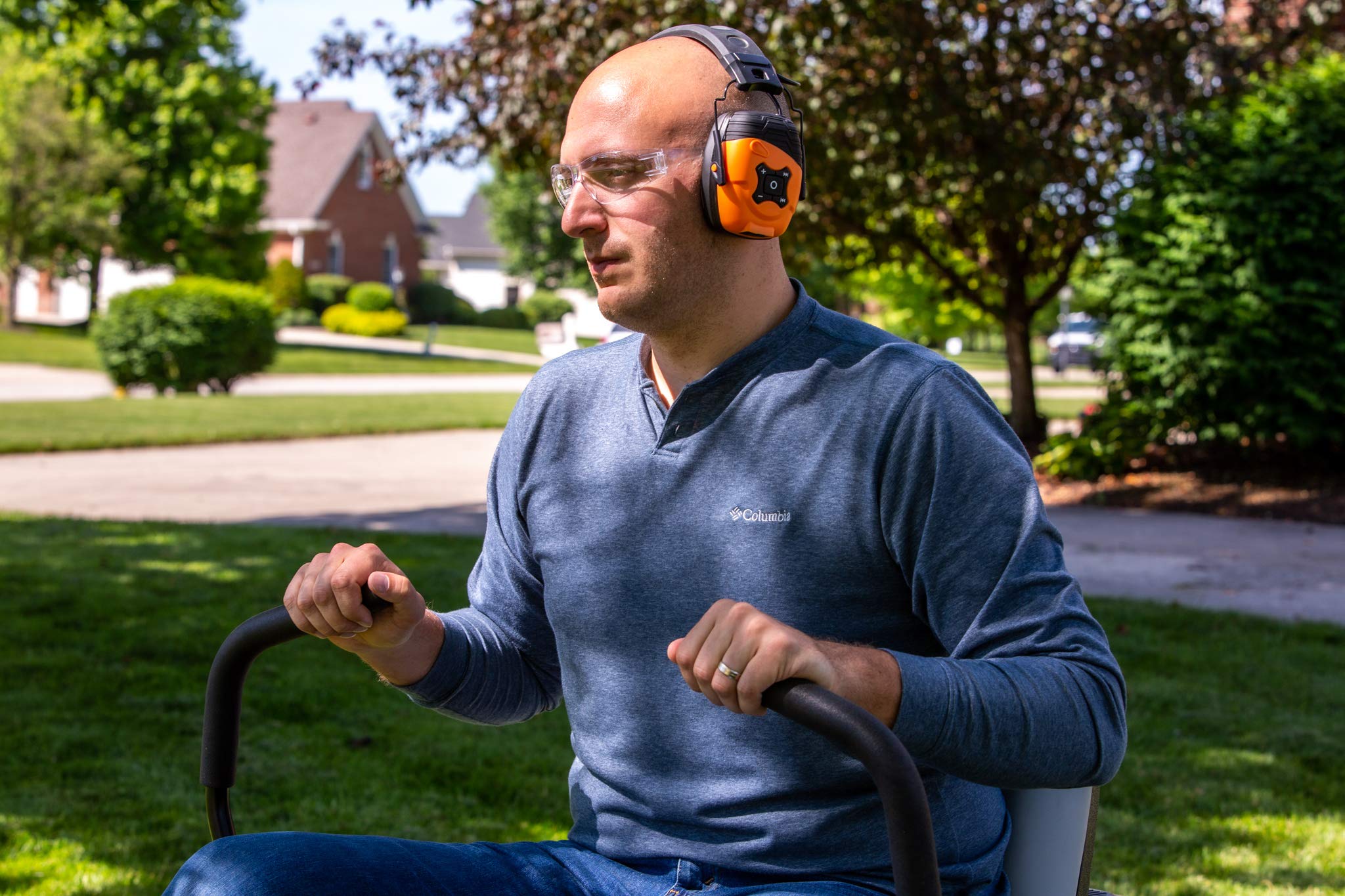 ISOtunes LINK Bluetooth Hearing Protection: OSHA Compliant Noise Isolation Earmuff Headphones, 14+ Hour Battery Life, Included Rechargeable Lithium Ion or AAA batteries, 25dB NRR, 85dB Safe Max Volume