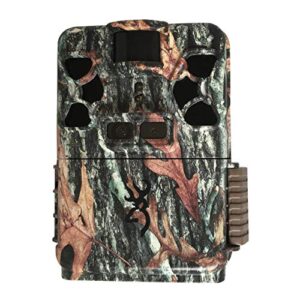 Browning Trail Cameras 24MP Dual Lens Recon Force Patriot Trail Camera (4-Pack) with 32GB SD Cards and Reader (