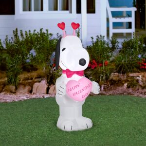 gemmy airblown inflatable valentine snoopy, 3.5 ft tall, pink