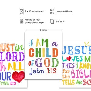 Jesus Loves Me - Trust in the Lord With All Your Heart - Child of God Wall Decor - Religious Scripture Wall Decor - Catholic Christian Gifts for Women, Kids, Pastor, Minister - Bible Verse Wall Art