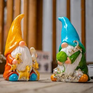 FLJZCZM Garden Gnome Statue Solar Lights Gnomes Decorations 10Inch Outdoor Large Garden Sculptures Patio Lawn Yard Ornaments Gifts for Woman Families Friends, Yellow Hat