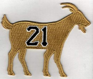 roberto clemente g.o.a.t goat no. 21 patch - jersey number baseball sew or iron-on embroidered patch 3 1/4 x 2 3/4"