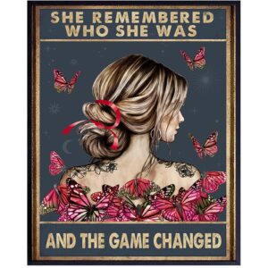 She Remembered Who She Was And The Game Changed - Uplifting Encouragement Gifts for Women - Inspirational Positive Quotes Wall Decor - Motivational Wall Art - Boho Decoration Poster - Girls, Teens