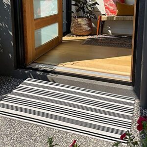 Black and White Striped Outdoor Rug, 2’ x 4.3’ Cotton Hand-Woven Reversible Front Porch Rug Washable Front Door Mat Entryway Rugs Welcome Layered Doormat Carpet for Patio Farmhouse Kitchen