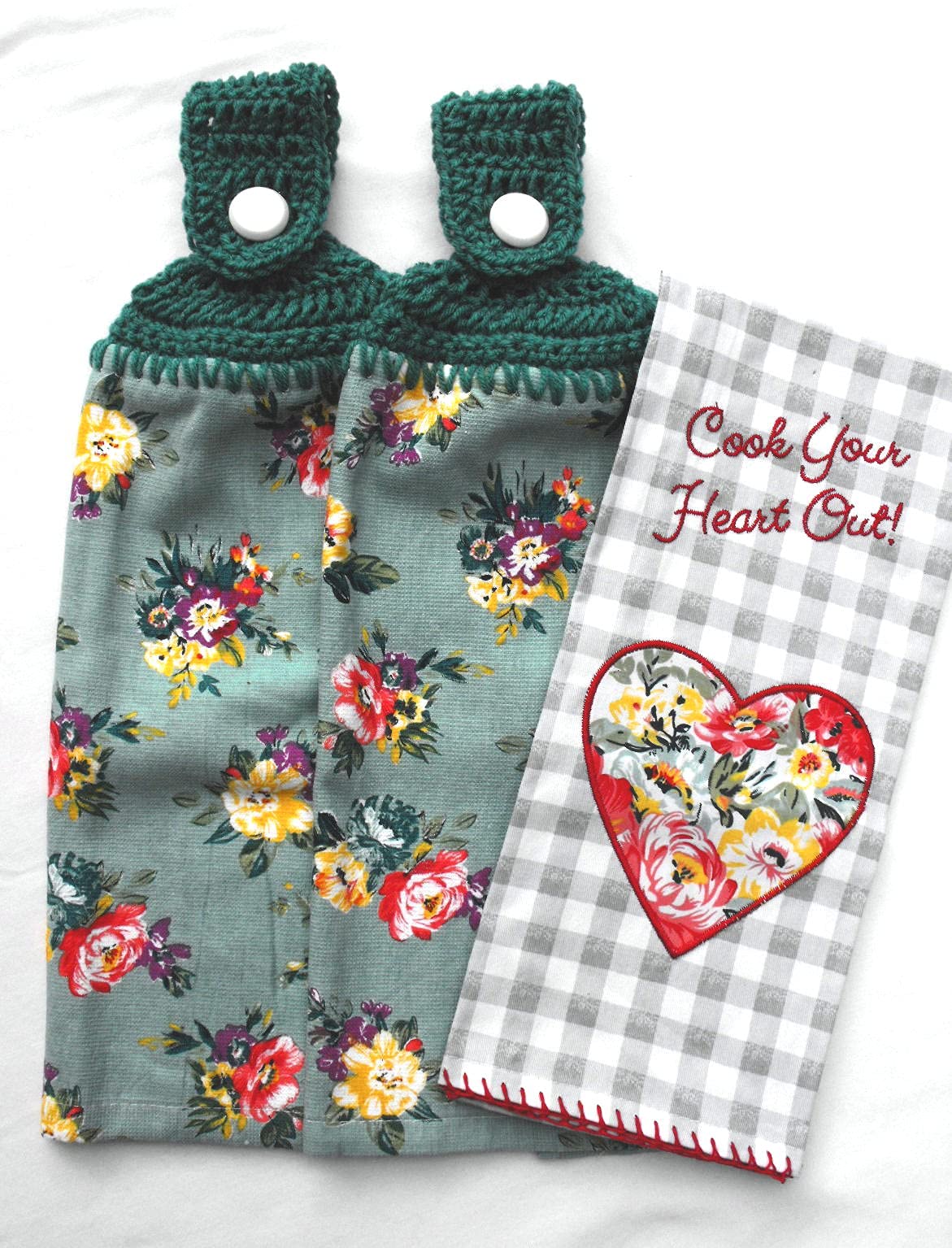 THE PIONEER WOMAN SWEET ROMANCE KITCHEN TOWEL SET - 2 HANGING TOWELS + COOK YOUR HEART OUT TOWEL