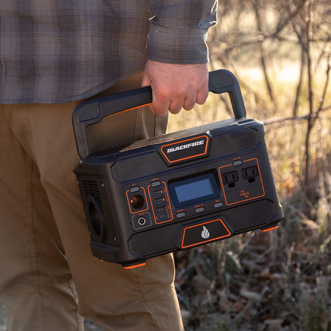 Blackfire - Klein Tools Outdoors - Portable Power Station, PAC505, Outdoor Solar Generator, Rechargeable Lithium Battery, 120V/500W, AC Outlet for Camping, Tailgating, Emergency Backup, Solar Charging