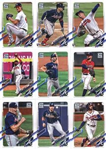 2021 topps complete (series 1 & 2) atlanta braves team set of 25 cards which includes: max fried(#9), a playful bout of juniors(#61), travis d'arnaud(#101), austin riley(#111), freddie freeman(#120), cristian pache(#187), atlanta braves(#194), mike foltyn