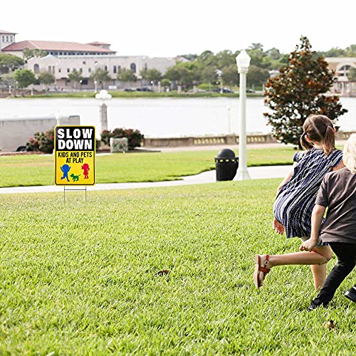 Slow Down Signs 2 Pack 17.8"x12" Slow Down Kids At Play Sign, Double Sided Slow Down Kids and Pets at Play Yard Signs With Metal Stakes, Weatherproof, 900g/m² Superhard Corrugated Plastic