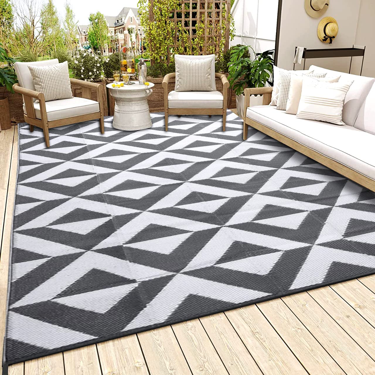 NAQSH Outdoor Indoor Plastic Rug with Loops - Foldable Reversible Outdoors Waterproof and Washable Patios Garden Decor (Geometry Grey, 3 x 5 ft)