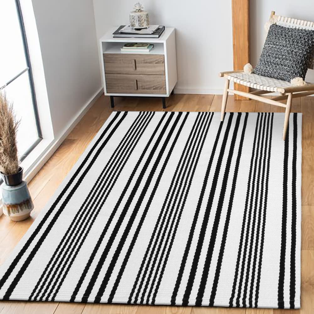 Black and White Striped Outdoor Rug, 3’x5’ Cotton Modern Front Porch Door Mat Hand-Woven Reversible Patio Rug Washable Layered Doorway Carpet for Farmhouse/Kitchen/Living Room