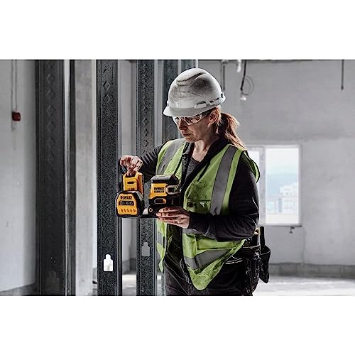 DEWALT 20V/12V MAX Laser Level Kit, Cross Line Laser and 5 Spot Laser, Green (DCLE34520G)