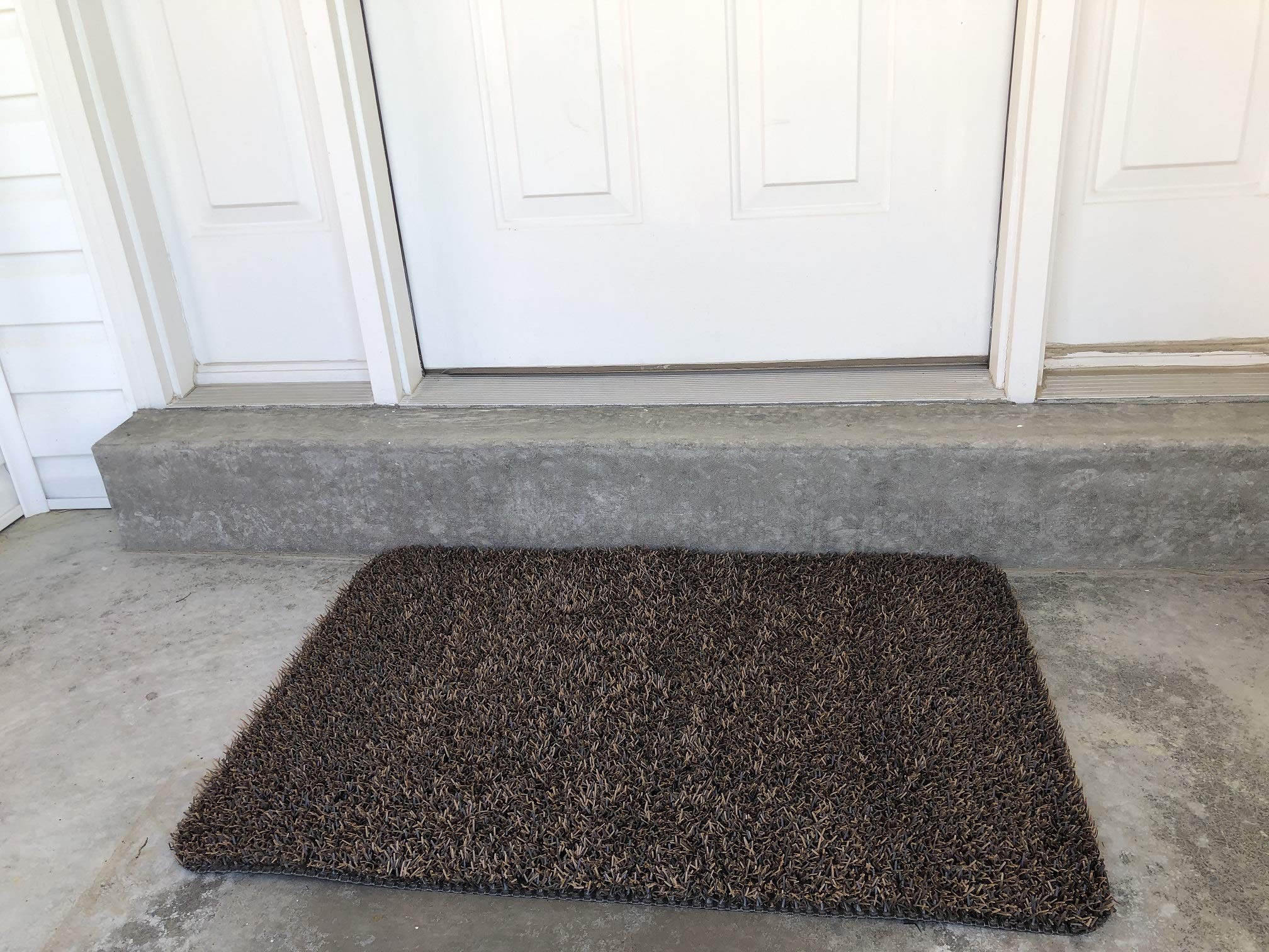 CLEAN MACHINE 10376923 High Traffic Astroturf Dirt Trapper Doormat, 23.5" x 35.5", Sandbar