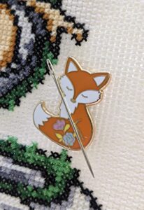 forest fox needle minder