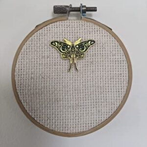 Luna Moth Needle Minder