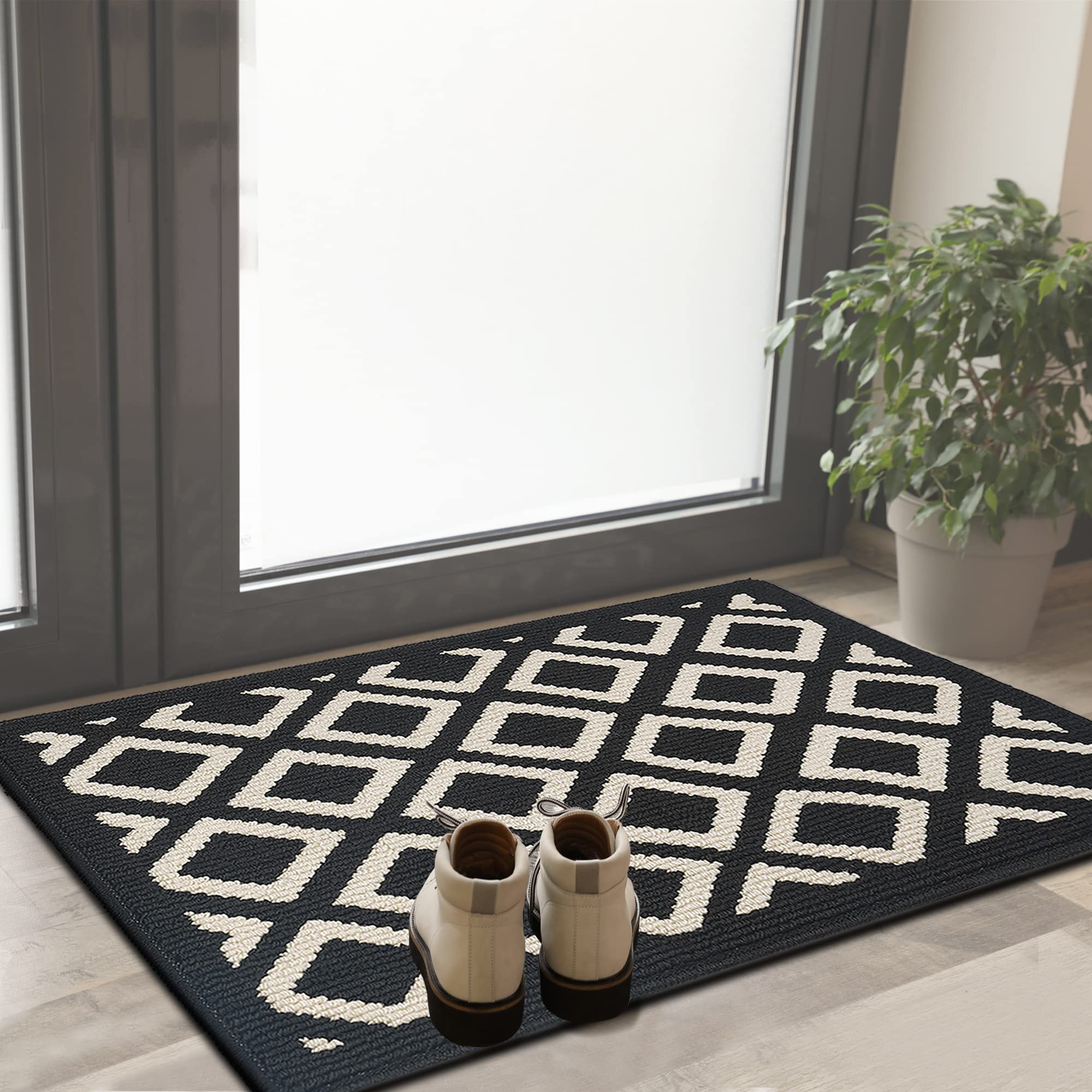 Feivea Indoor Doormat Durable Front Back Door Mat Outdoor Door Rug Resist Dirt Mat for Entryway Kitchen Patio Machine Washable Non Slip Easy Clean Low Pile, 20"x31.5", Black and White