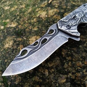 Pocket Knife for Men, Folding Knife With Clip & 3D DRAGON Relief, Embossed Edc Knife For Men Outdoor Survival Camping Hiking hunting