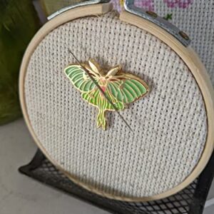 Pastel Luna Moth Needle Minder