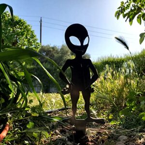 Alien yard decor garden stake made by Ironstone Steel made in the USA