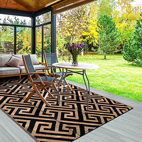 GARTOL Waterproof Indoor Outdoor Rug, Reversible Modern Area Rug Mat, Geometric Square Maze Pattern Plastic Straw Rug for RV, Patio, Backyard, Pool Deck, Picnic, Beach, Camping (5x8 Ft, Black & Brown)