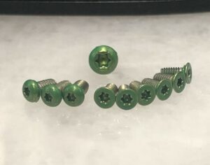 translucent green screws set for spyderco tenacious and resilience pocket knife grn-value-set-10 grn-value-set-10