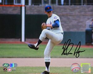 nolan ryan autographed new york mets 8x10 wind up photo- aiv hologram - autographed mlb photos