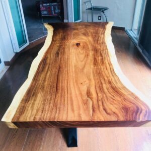 Live Edge Dining Table 6-8 people