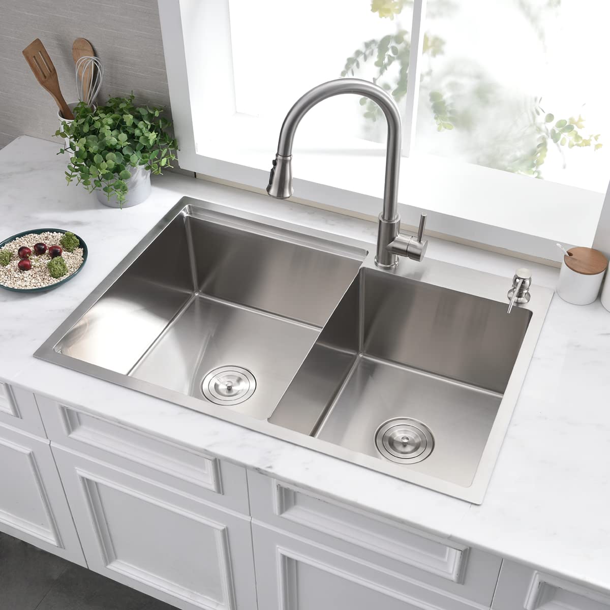 33 Inch Drop in Kitchen Sink Double Bowl Splash Guard Workstation - 33 Inch Topmount Stainless Steel Kitchen Sink 16 Gauge Stainless Steel 10'' Deep Handmade Kitchen Sink with Cutting Board& Strainer