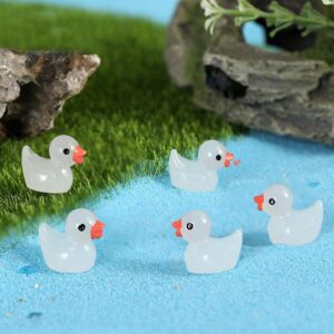 WINMIND 100Pcs Luminous Little Duck Miniature Garden Statue Glow in The Dark Resin Duck Micro Landscape Dolls for Gnomes Garden Glow Accessories Outdoor Patio Lawn Yard Decoration