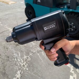 DP Dynamic Power 3/4” Heavy Duty Impact Wrench, 1000 ft-lbs max. torque. Max Free Speed 6000 RPM.