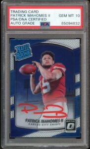 2017 donruss optic rated rookie patrick mahomes rc red psa/dna auto gem mint 10 - football slabbed autographed rookie cards