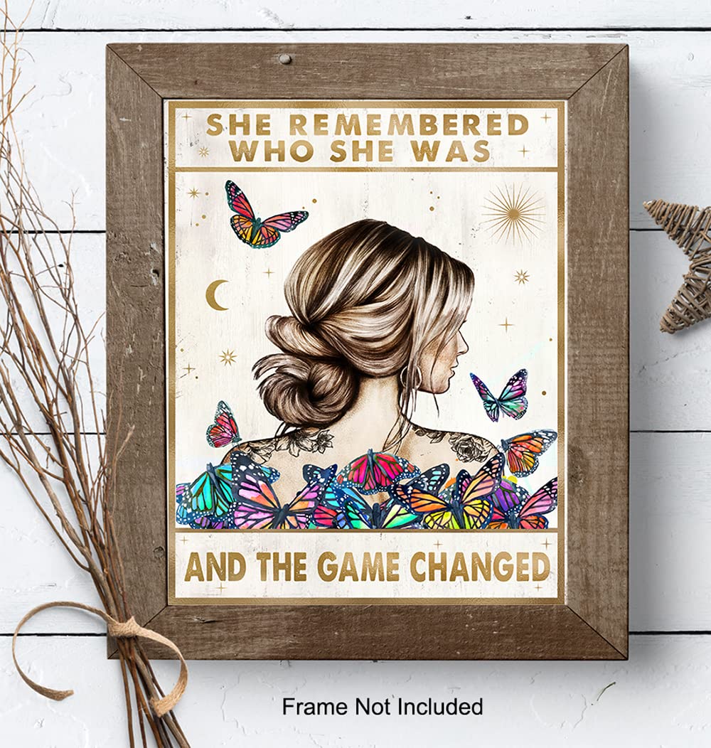 Positive Quotes Wall Decor - Motivational Wall Art - Inspirational Gifts for Women, Woman Girl - Encouraging Wall Decor - She Remembered Who She Was And The Game Changed - Boho-chic decoration 8x10