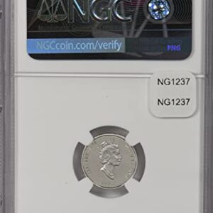 Collectible Coin Canada 1990 $30 platinum NGC Proof 69UC Polar bear.0.1oz platinum. Wildlife series NG1237