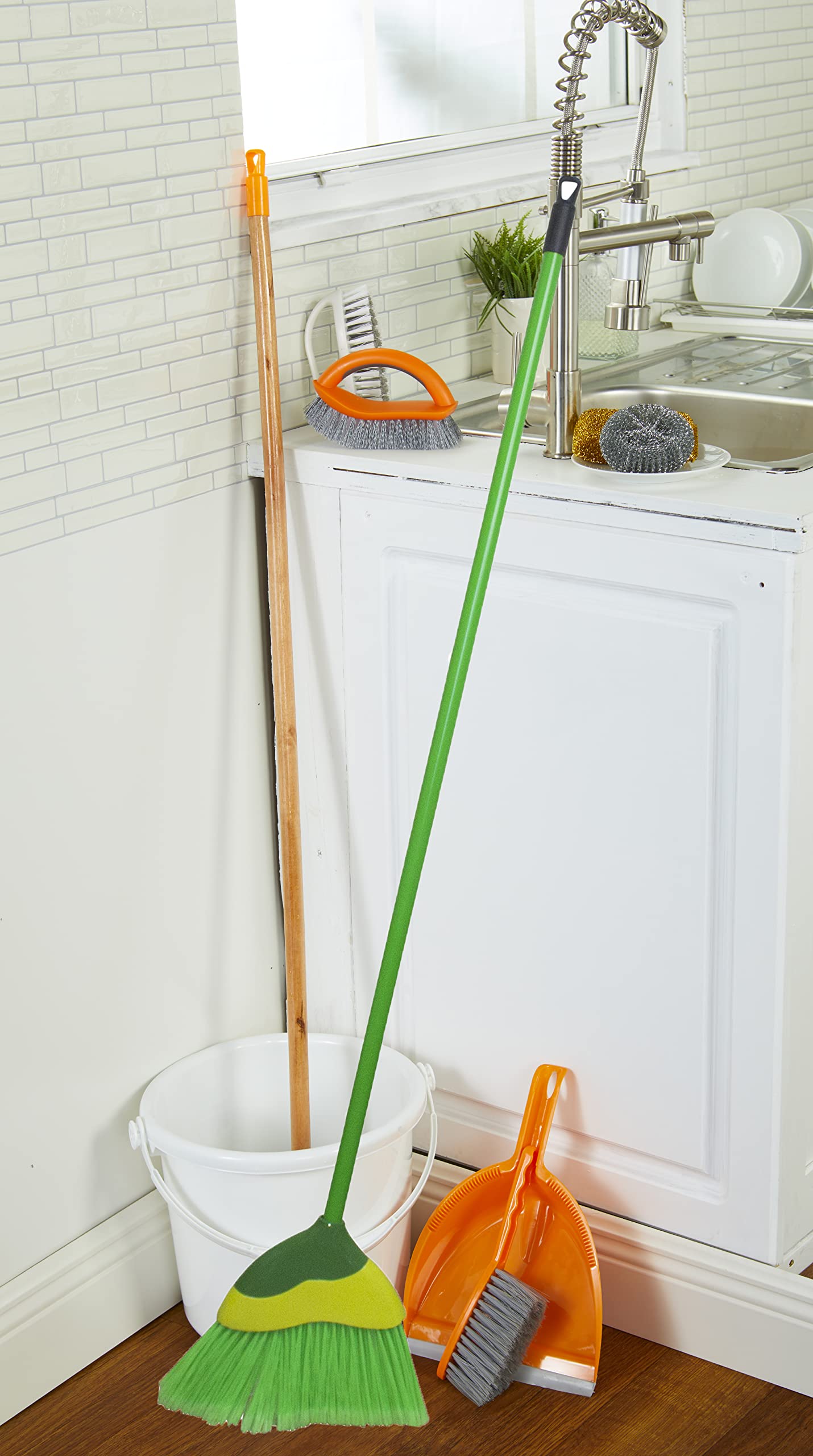 IMUSA USA (12 Pack) Green Angle Broom with Green Accents & Metal Handle