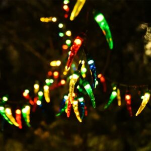 NA Chili Pepper Solar LED String Lights Outdoor, 23ft Pepper Solar Outdoor String Lights Christmas Decorations - 50LEDs Chili Solar Christmas Lights for Tree, Porch, Kitchen Decor