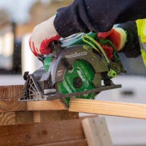 Metabo HPT 36V MultiVolt™ Cordless Rear Handle Circular Saw Kit | Optional AC Adapter | 7-1/4-Inch Blade | 500 Cross Cuts Per Charge | Lightweight - 8.2 Lbs. | C3607DWA