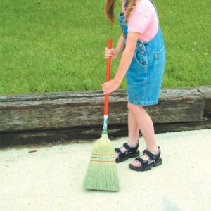 Lehman's Amish Made Barn Broom, Handmade of Corn Straw, Short 32 Inch Long