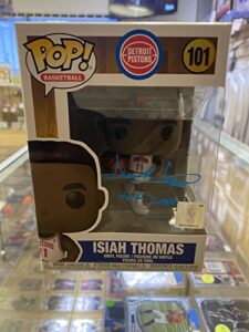 psa/dna isiah thomas autograph hardwood classics detroit pistons funko pop w/hof inscription - 7440