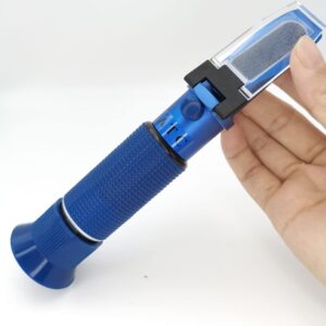 Dual Scale Brix Refractometer for Measuring Sugar Content in Food and Drink.