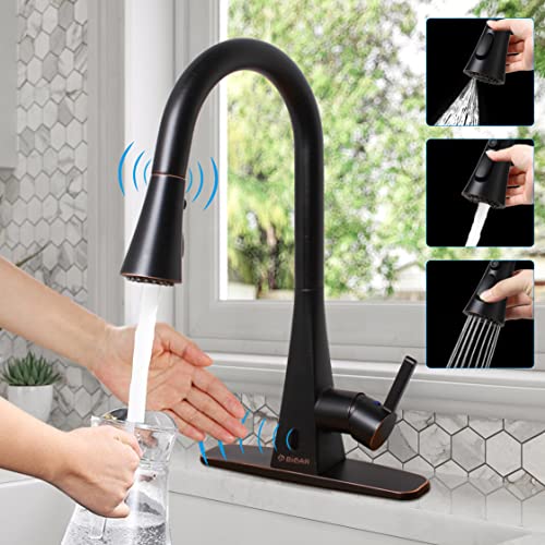 BIEAR Touchless Kitchen Faucet, 2 Motion Sensor Kitchen Sink Faucets with Pull Down 3 Functions Sprayer Single Handle Flow Faucet 1 Or 3 Holes Mount Stainless Steel Water Faucet Oil Rubbed Bronze