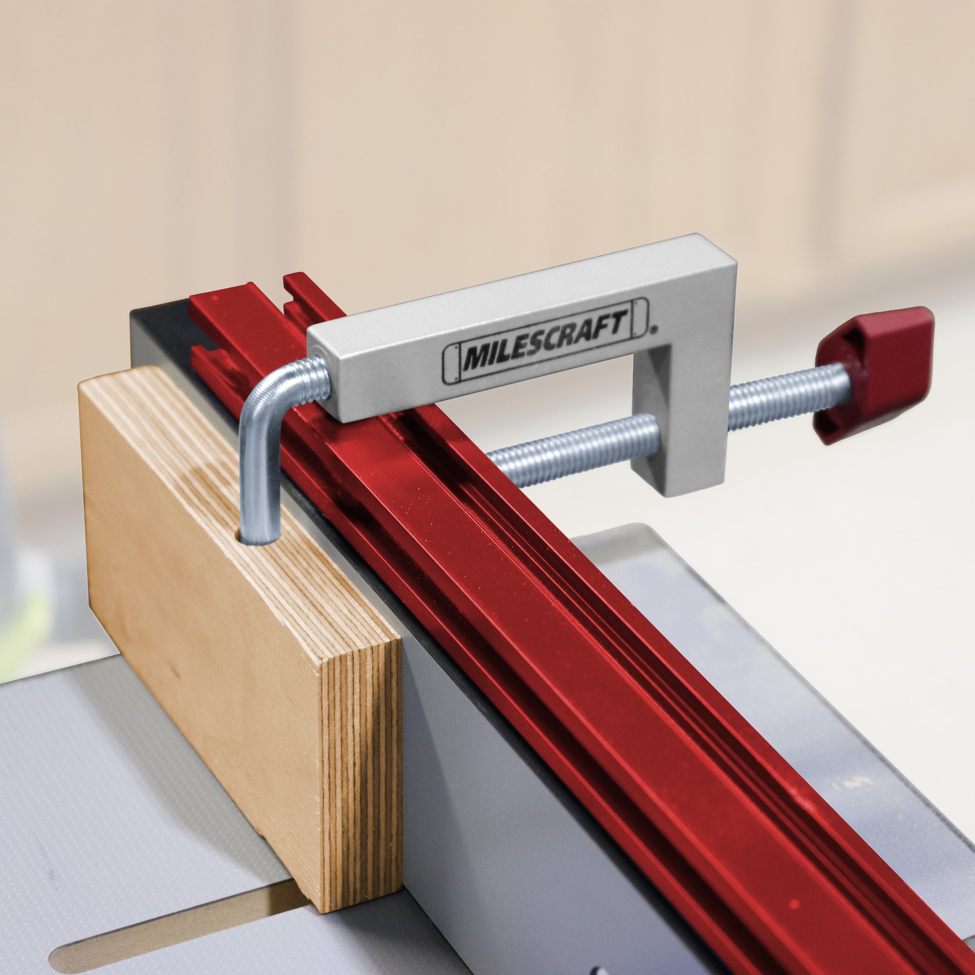 Milescraft 7350 Fence Clamp Kit 100-90° Corner Clamping Positioning/Assembly Squares and Fence Clamps. Works on Interior or Exterior Corners. Build Cabinets, Picture Frames, Shelving, and More (6pc)