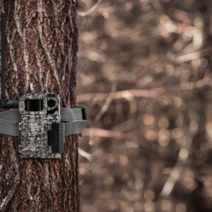 SPYPOINT Link-Micro-LTE Cellular Trail Cameras 10MP with Low-Glow and 32GB Micro SD Card (Link-Micro-LTE)