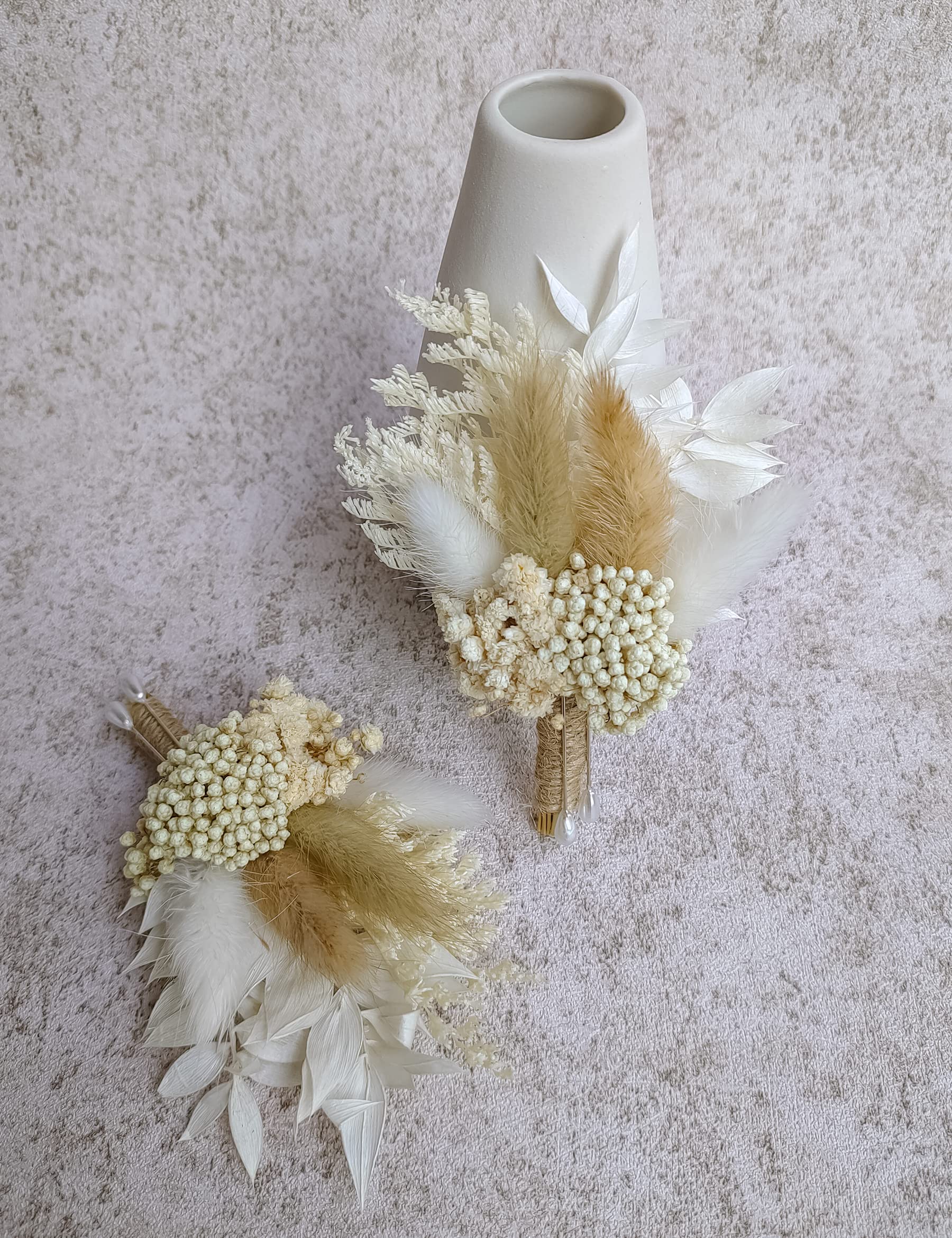 Dried Flowers Boutonnieres Set of 2 for Men Boho Fall Wedding Grooms Buttonhole Rustic Best Man Pampas Grass Dry Flower Decoration (Beige)