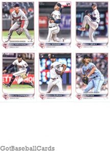 2022 topps update baseball minnesota twins team set of 18 cards: jose miranda(#us5), josh winder(#us6), sonny gray(#us16), carlos correa(#us39), joe smith(#us55), chris paddack(#us75), royce lewis(#us105), jose miranda(#us120), gio urshela(#us130), royce