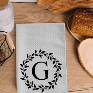 Personalized Kitchen Towel | Custom Tea Towel | Family Name Dish Towel | Kitchen Decor | Hand Towel | Housewarming Gift | Monogram Dishcloth (Wreath 1)