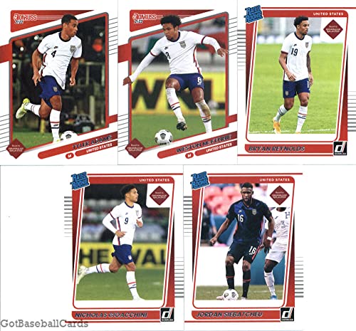 2021-22 Donruss Road to Qatar United States Team Set of 8 Cards: Christian Pulisic(#160), Yunus Musah(#161), Sergino Dest(#162), Timothy Weah(#163), Giovanni Reyna(#164), Brenden Aaronson(#165), Tyler Adams(#166), Weston McKennie(#167), Bryan Reynolds(#18