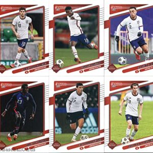 2021-22 Donruss Road to Qatar United States Team Set of 8 Cards: Christian Pulisic(#160), Yunus Musah(#161), Sergino Dest(#162), Timothy Weah(#163), Giovanni Reyna(#164), Brenden Aaronson(#165), Tyler Adams(#166), Weston McKennie(#167), Bryan Reynolds(#18