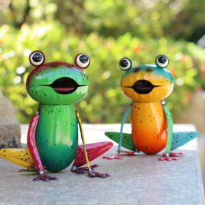 cruis cuka metal garden decor yard art for outside cute frog lawn patio ornaments backyard outdoor decorations - set of 2(yellow,green)