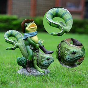 OSROENE Frog Statues Garden Decor, Cowboy Frog Riding Green Lizard Figurine Outdoor Indoor Decoration Animal Statues for Garden Balcony Front Porch Patio Yard