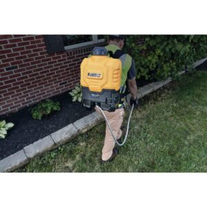 DEWALT 20V* Lithium-ion Battery Powered Backpack (Tool Only), 4 Gallons