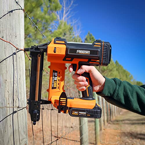 Freeman PE20VFS16 20 Volt Cordless 16-Gauge 1" Fencing Stapler Kit with Lithium Ion Battery, Charger, and Bag – 1300 Shots per Charge